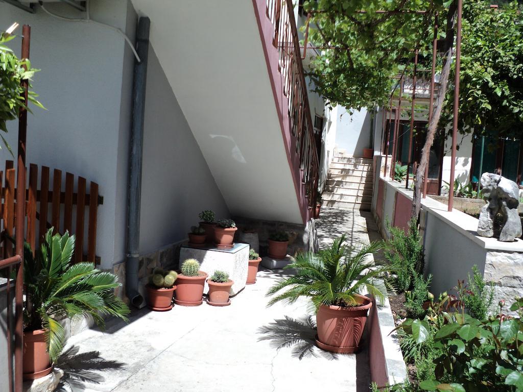 Apartments Rubinic Jelsa (Hvar) Quarto foto